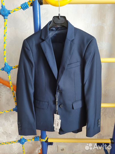 Новый костюм тройка на мальчика