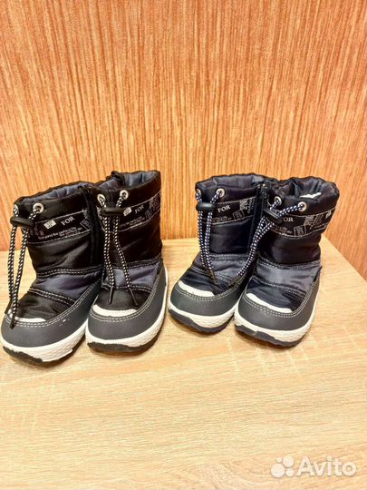 Детские ботинки