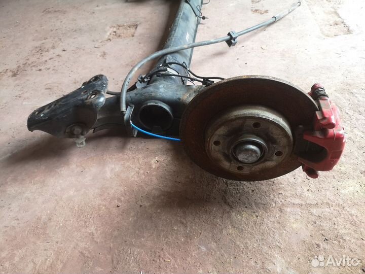 Балка подвески задняя peugeot 208