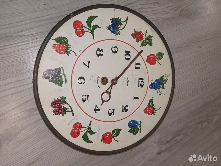 Часы настенные СССР