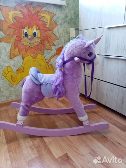 Лошадка- качалка единорог