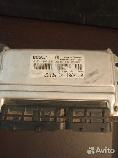 Запчасти на ваз 2110 2112 (16кл)