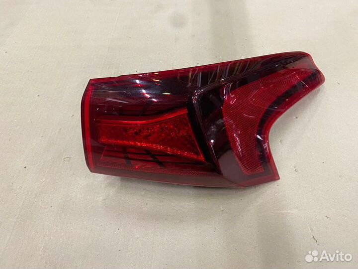 Hyundai Santa Fe 4 фонарь задний правый 2018-2021