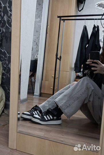 Джинсы широкие