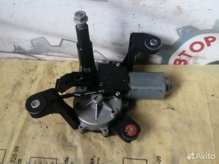 Мотор стеклоочистителя багажника Opel Astra J