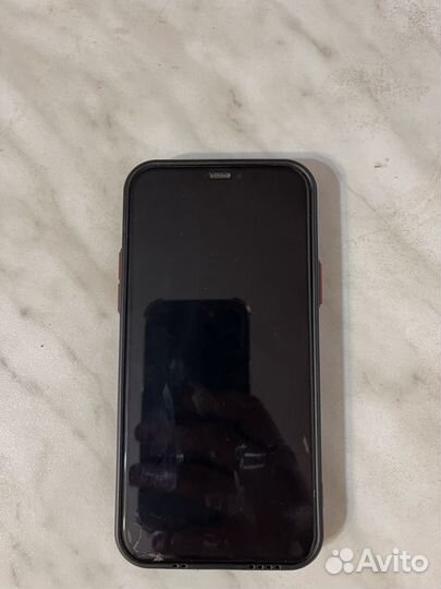 Телефон iPhone