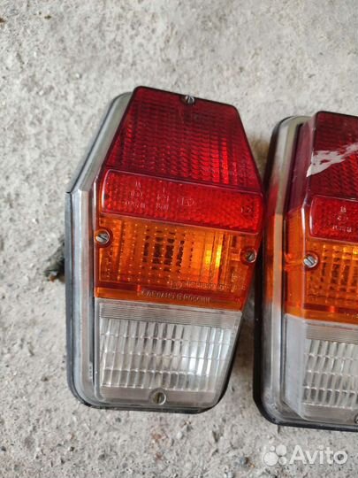 Фары в сборе на волгу 24.2410 комплект