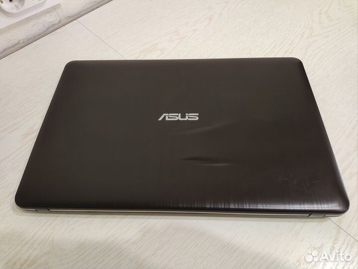 Ноутбук Asus D540M