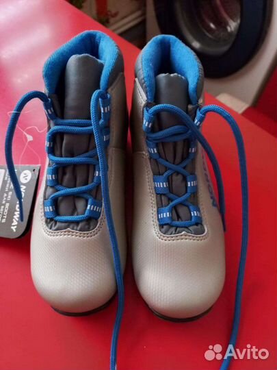 Лыжные ботинки nordway,размер 32