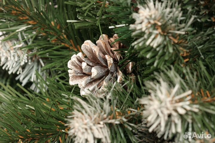 Искусственная ёлка 