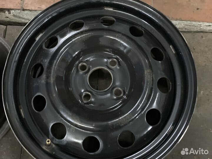 Диски штампованые r15 4/100