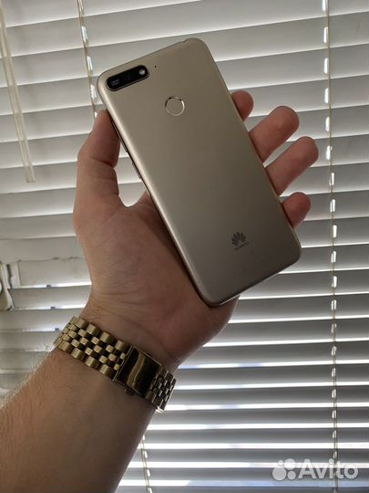 Телефон huawei Y6 Prime