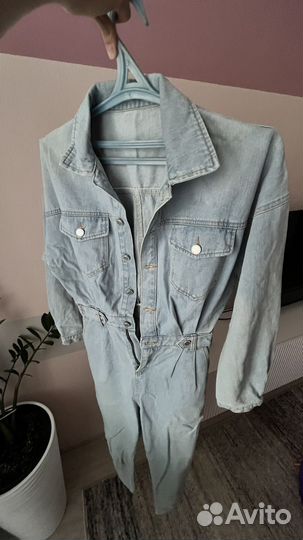 Джинсовый комбинезон женский