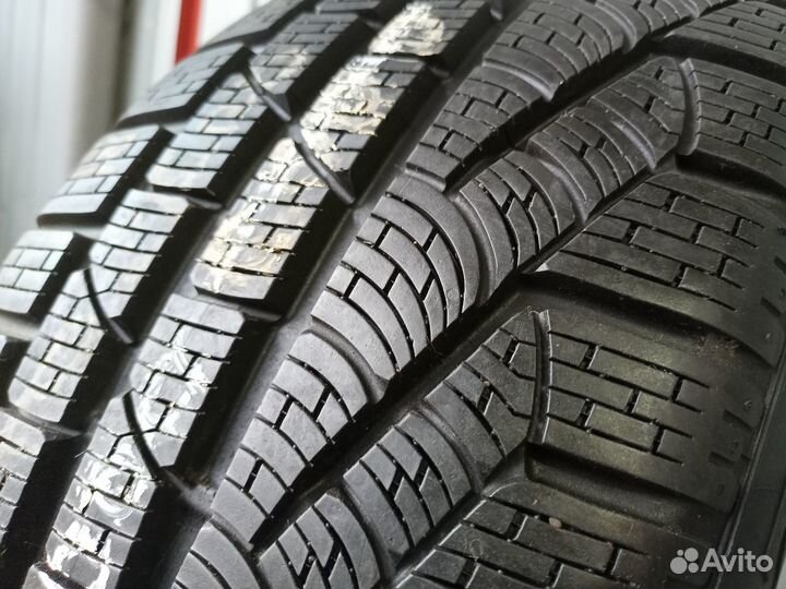 Pirelli Winter Sottozero 210 235/50 R19