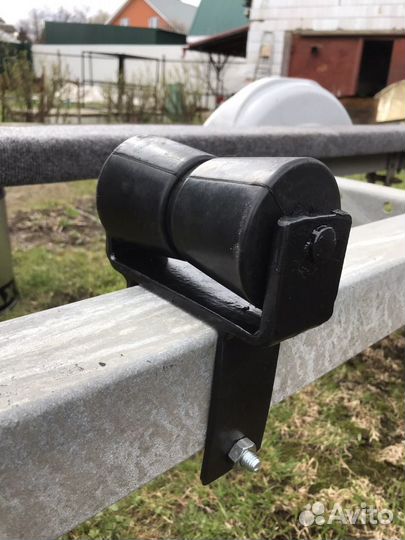 Ролик килевой