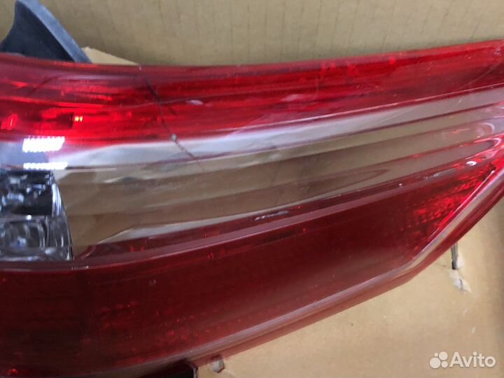 Фонарь задний правый toyota camry 40