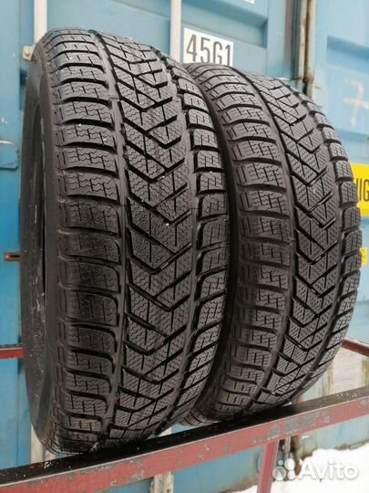 Pirelli Winter Sottozero 3 215/65 R16