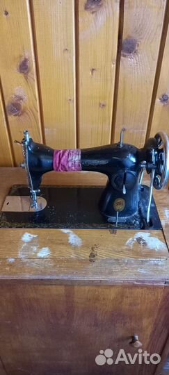 Продается швейная машинка