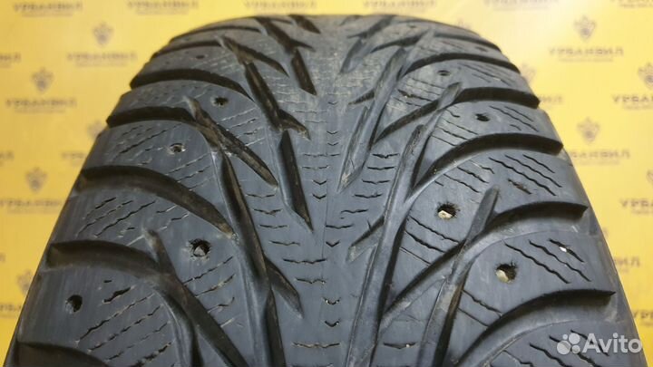 Yokohama Ice Guard IG35 215/60 R16 99T