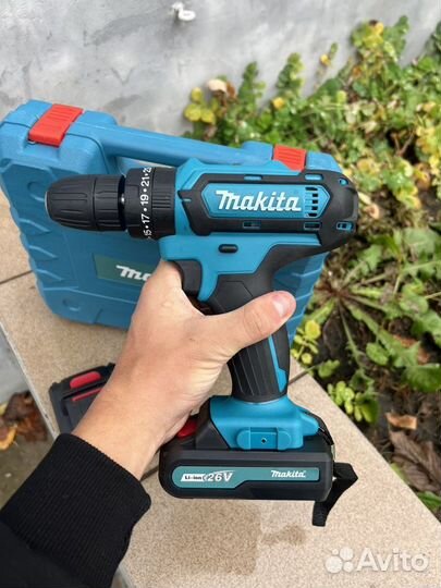 Шуруповерт makita 26v ударный с набором бит