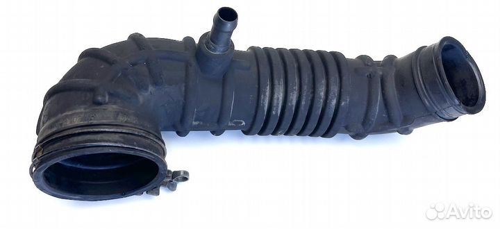 Хендай H-1 Патрубок воздушный