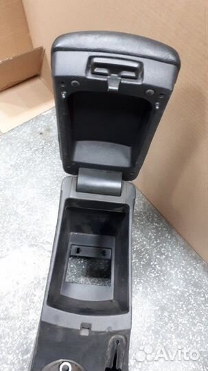 Центральная консоль Kia Cerato TD G4FC 2010