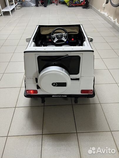 Детский автомобиль на аккумуляторе