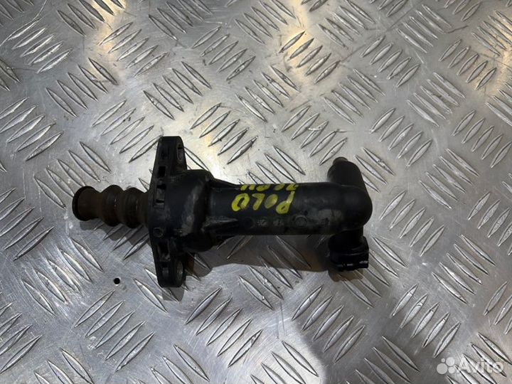 Рабочий цилиндр сцепления Volkswagen Polo седан