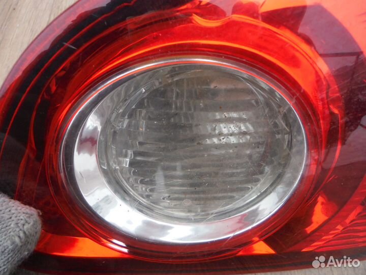 Фонарь правый внутренний №18 nissan Qashqai J10