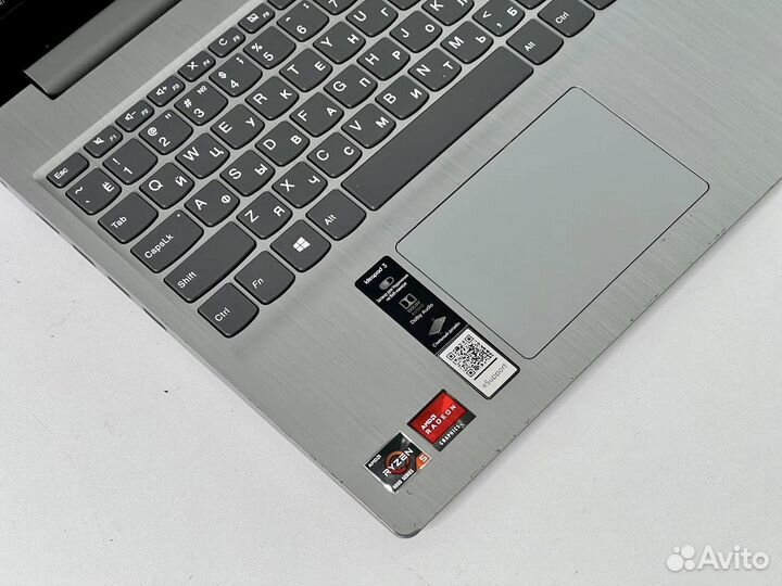 Мощный ноут IPS Ryzen 5 4500 8g озу SSD256g