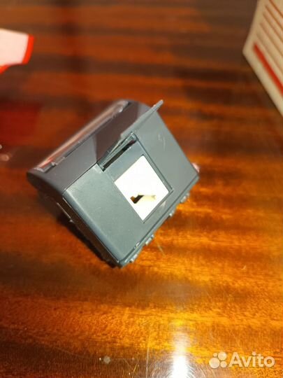 Розетка компьютерная DKC 77655N