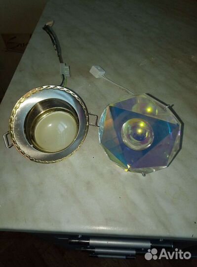 Светильник встраиваемый