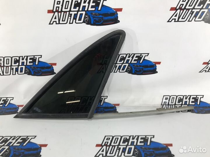 Форточка передней левой двери Peugeot 407 9201G8