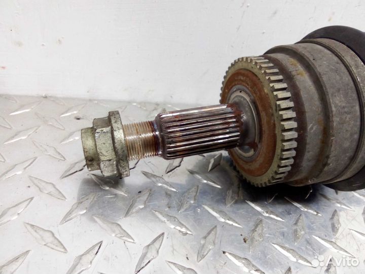 Полуось передняя L Land Rover Discovery 4 LA