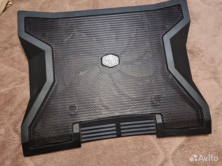 Подставка с охлаждением для ноутбука