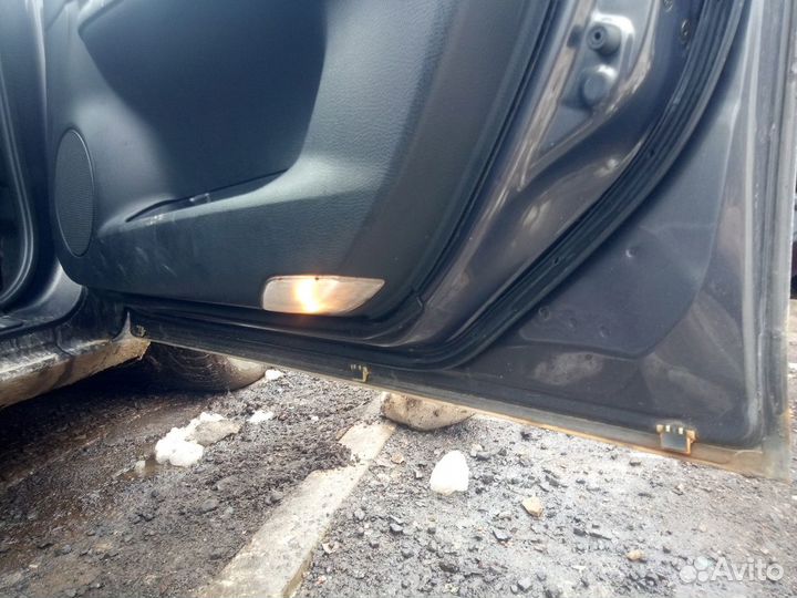 Дверь передняя правая Мазда 6