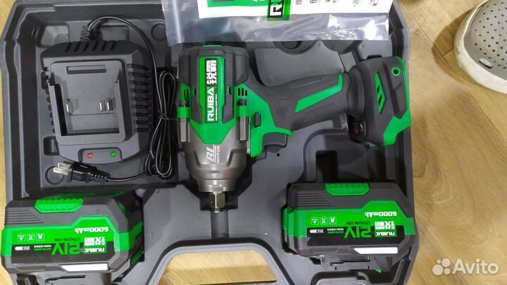 Гайковерт аккумуляторный