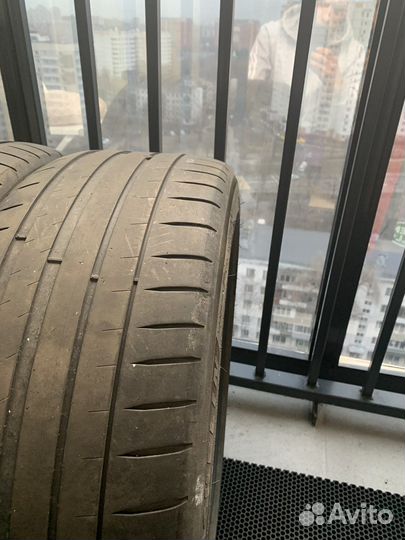 Michelin Pilot Sport 4 225/45 R18 98Y