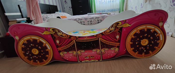 Детская кровать карета