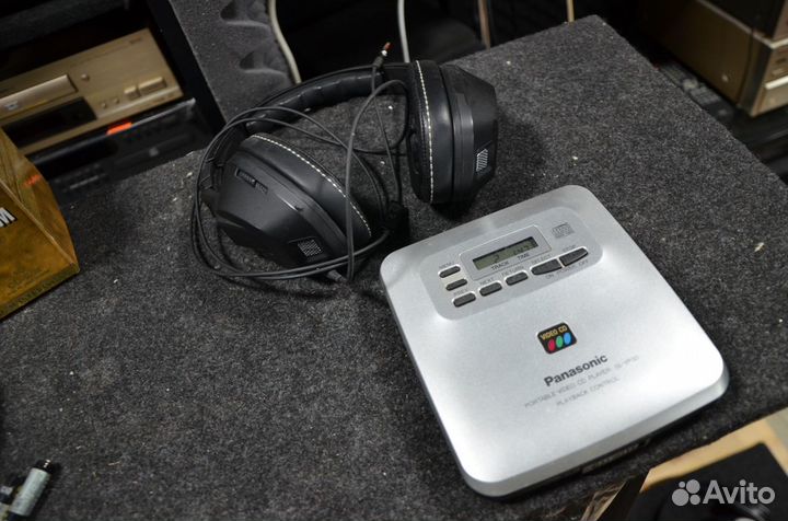 CD & VCD плеер Panasonic SL-VP30 + наушники