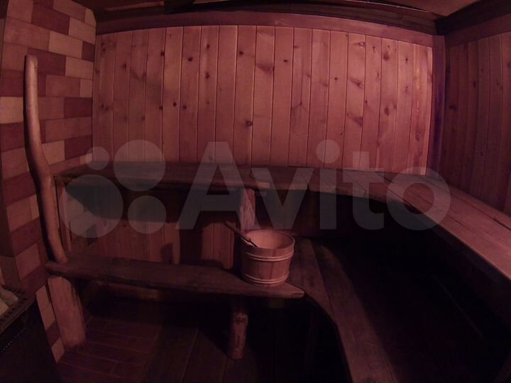 Коттедж 302 м² на участке 6,7 сот.