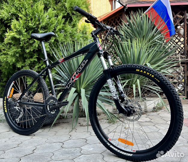 Kona Hoss на хороших компонентах