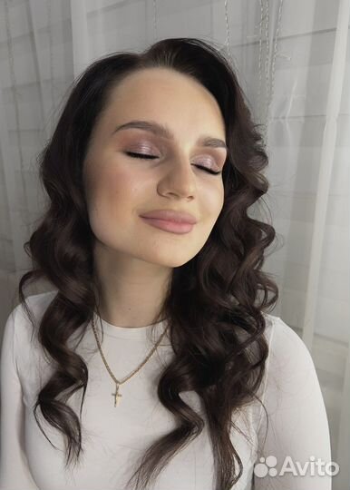 Макияж и прическа