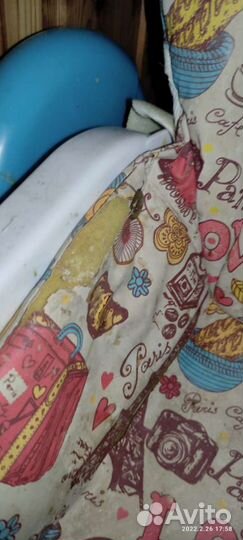 Стульчик для кормления ребенка