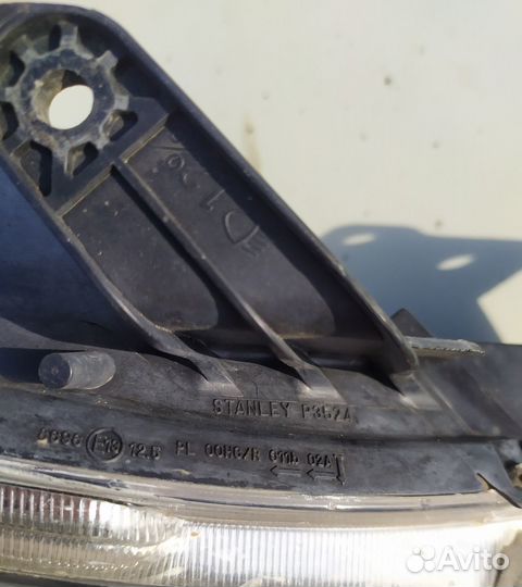 Фара правая Lancer 9 оригинал