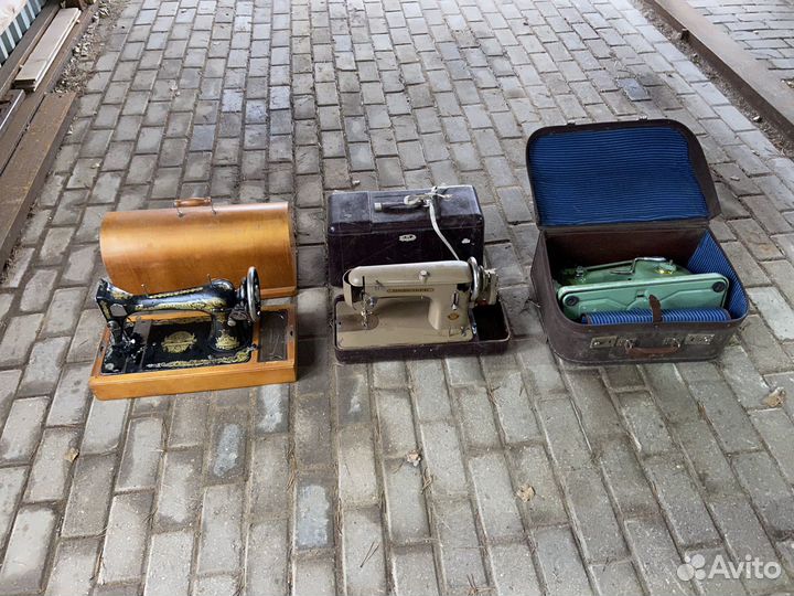 Швейные машины, 18 штук