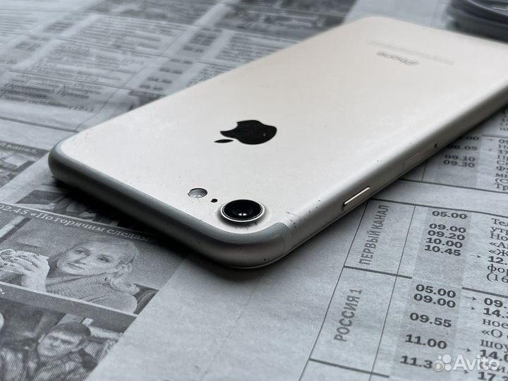 iPhone 7, 32 ГБ