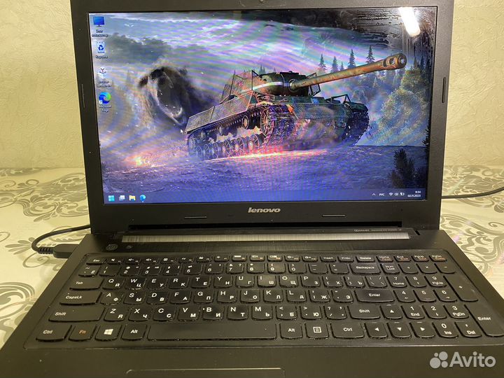 Игровой ноутубк lenovo 2 видеокарты/4 ядра/8gb