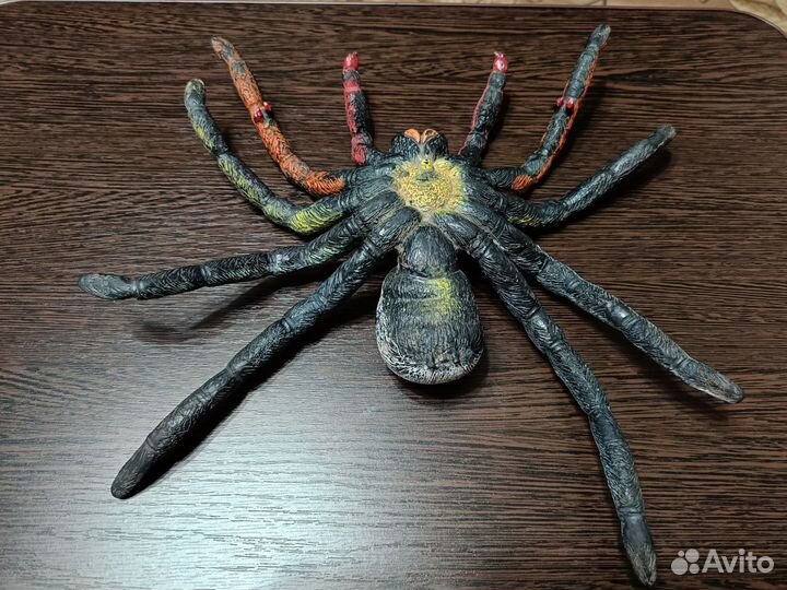 Паук большой резиновый