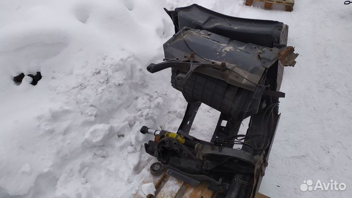 Передняя часть тягача scania